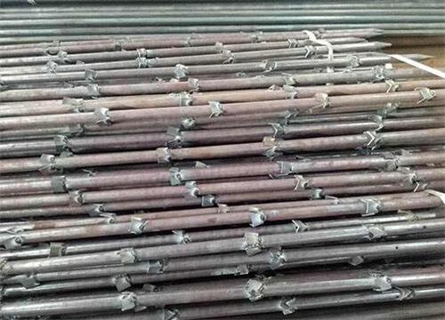 东兰隧道钢花管